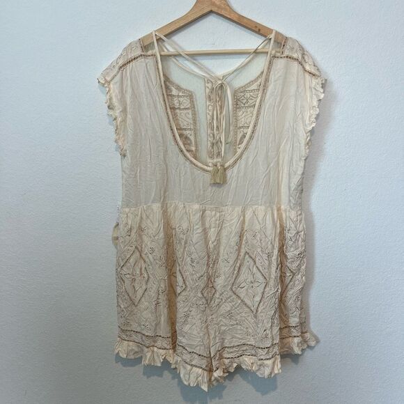 Free People Ivory Between Dreams Embroidered Romper Women's Size Medium NWT - Picture 5 of 6